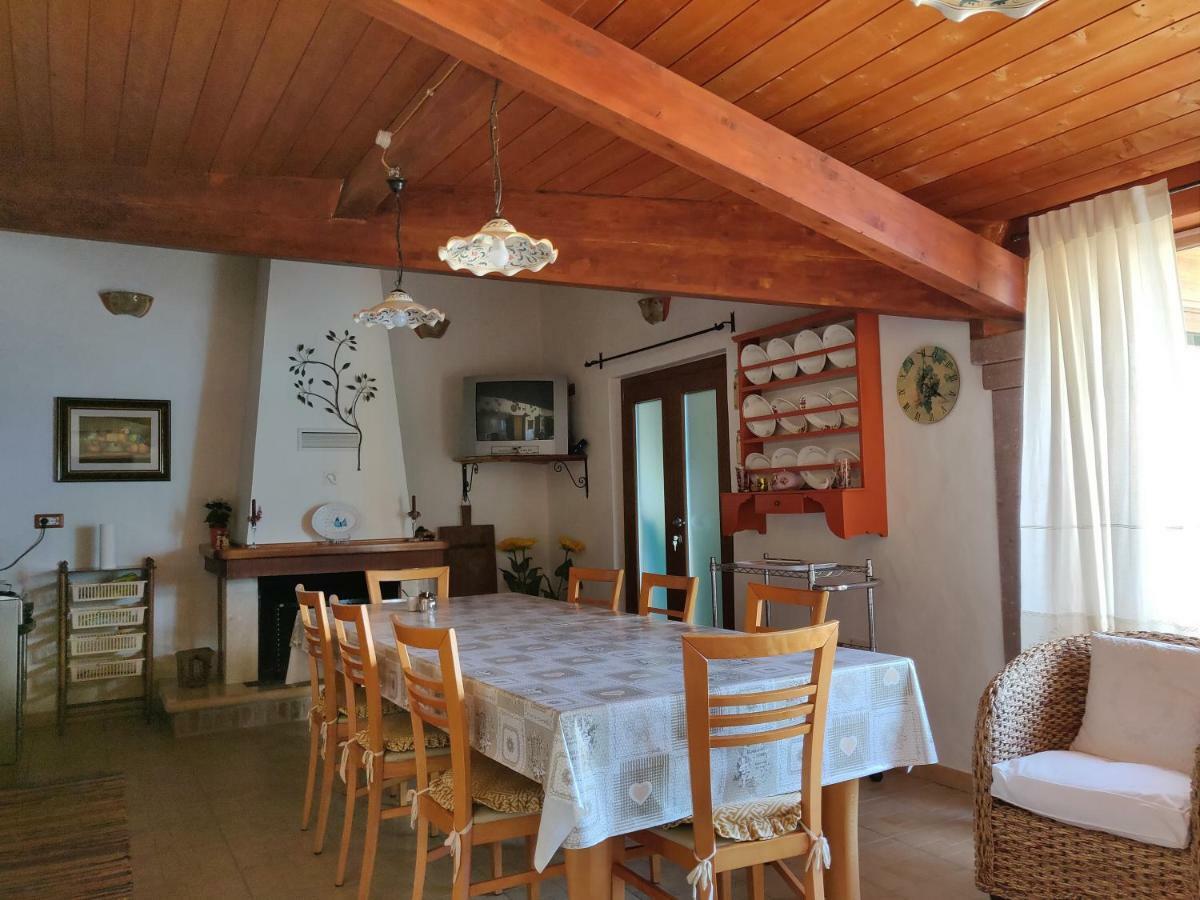 Casa Pinella Villa Villamassargia Luaran gambar