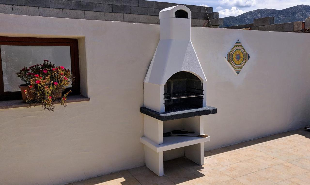 Casa Pinella Villa Villamassargia Luaran gambar